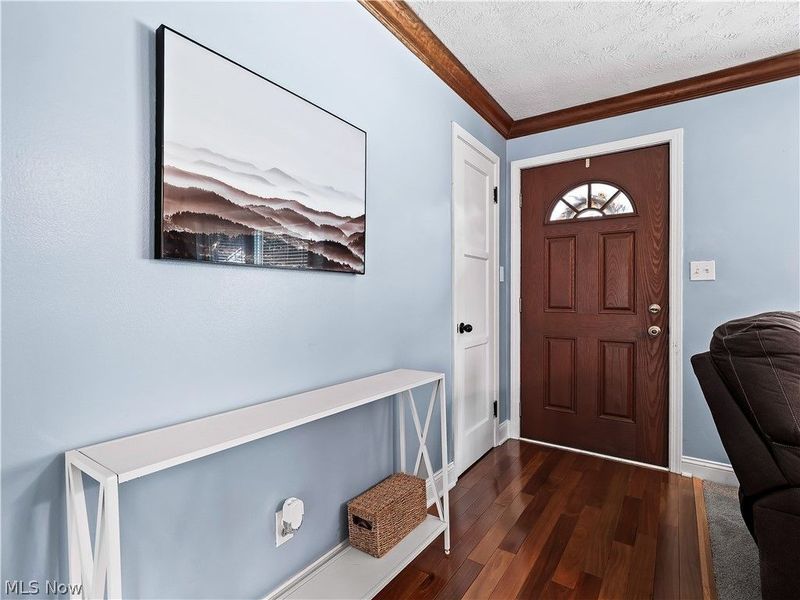 16087 Brinbourne Avenue, Middleburg Heights, OH 44130 Photo 7