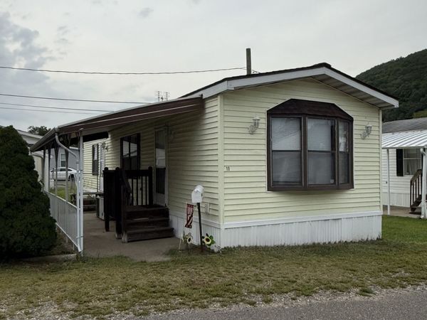 10 Third , Beacon Falls, CT 06403