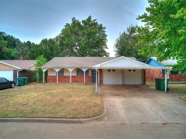 210 E Cherry Avenue, Yukon, OK 73099