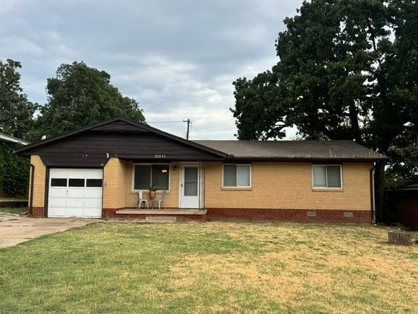 20933 Gold Street, Harrah, OK 73045