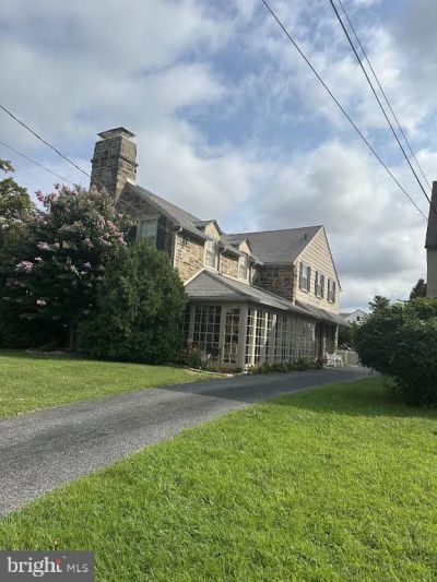 319 WAYNE AVENUE, LANSDOWNE, PA 19050