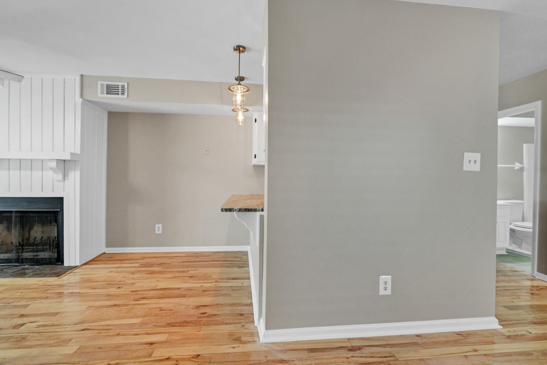 255 Driftwood Lane Photo 4