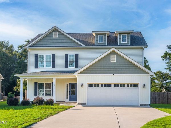 1616 Chadwick Shores Drive, Sneads Ferry, NC 28460