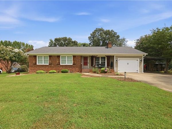 3986 Welcome Arcadia Road , Lexington, NC 27295