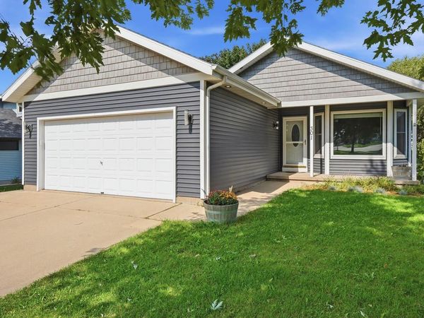 301 Prairie Grass Trail, Deforest, WI 53532