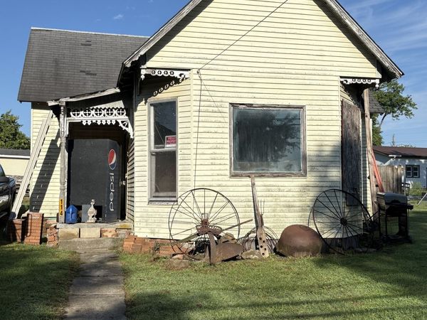 114 S Main , Fillmore, IN 46128