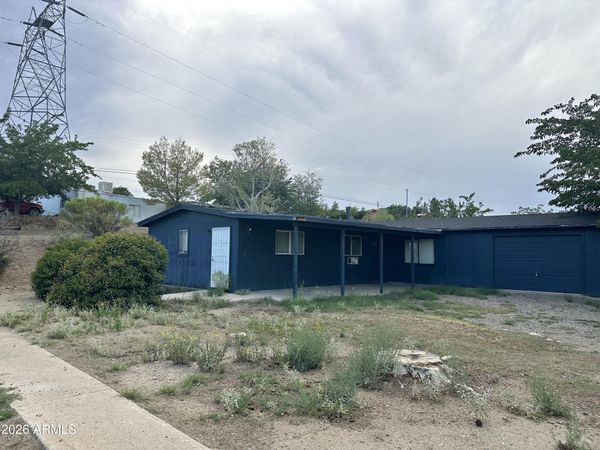 10486 S STATE ROUTE 69, Mayer, AZ 86333