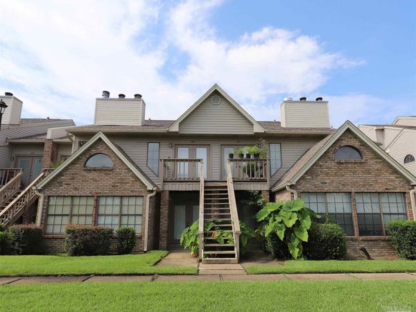 7150 Plantation Rd, Unit 226, Pensacola, FL 32504