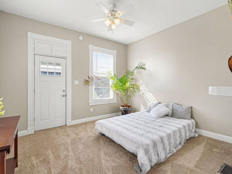 704 W 35th Street W, Covington, KY 41015 Photo 6