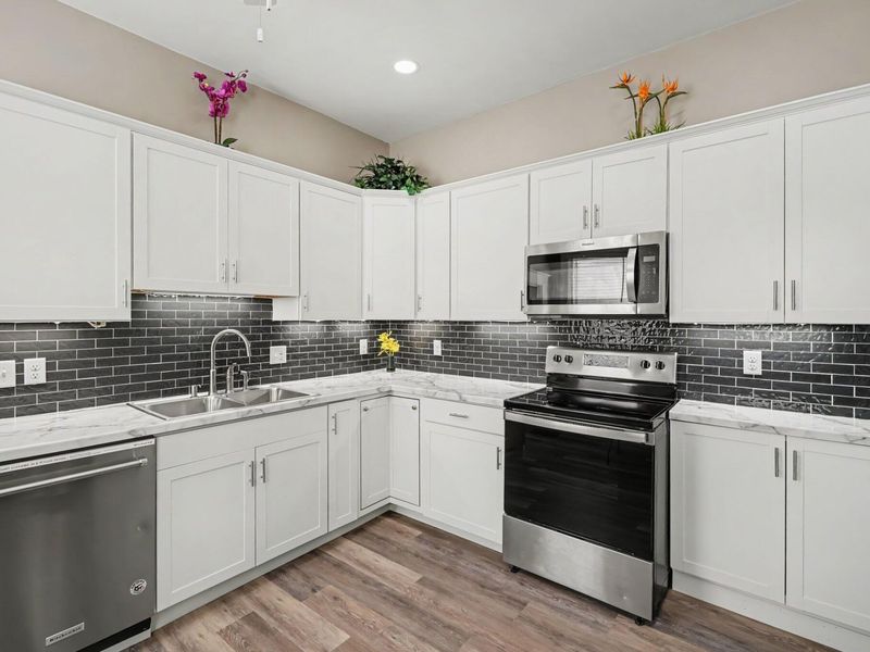 704 W 35th Street W, Covington, KY 41015 Photo 8