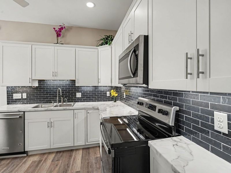 704 W 35th Street W, Covington, KY 41015 Photo 9