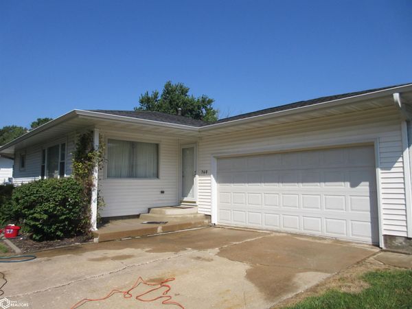 760 Eicher, Keokuk, IA 52632
