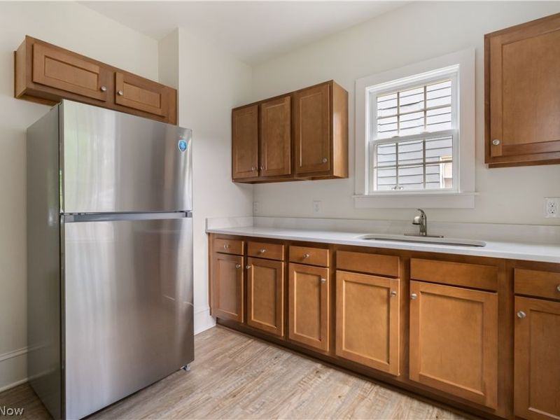 156 E Mapledale Avenue, Akron, OH 44301 Photo 13