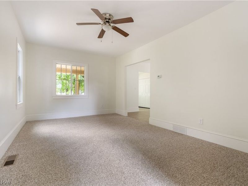 156 E Mapledale Avenue, Akron, OH 44301 Photo 15