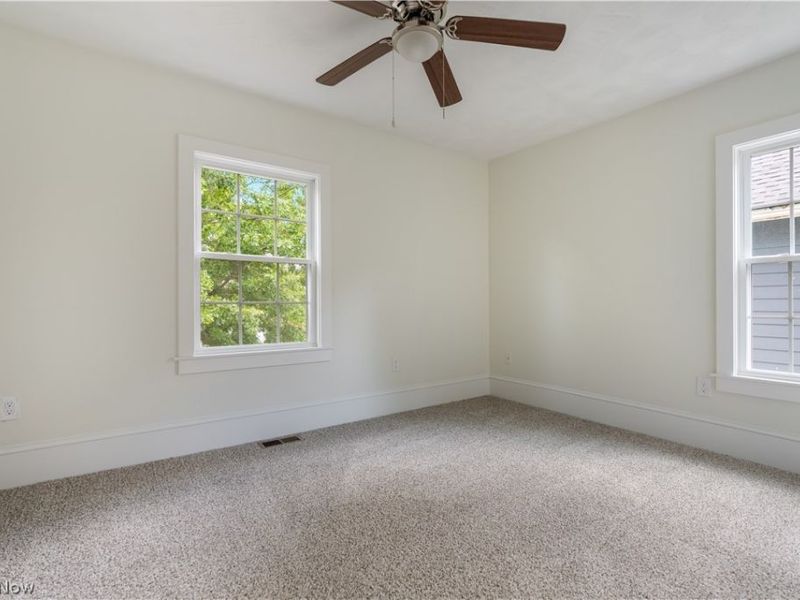 156 E Mapledale Avenue, Akron, OH 44301 Photo 19