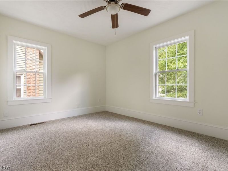 156 E Mapledale Avenue, Akron, OH 44301 Photo 20