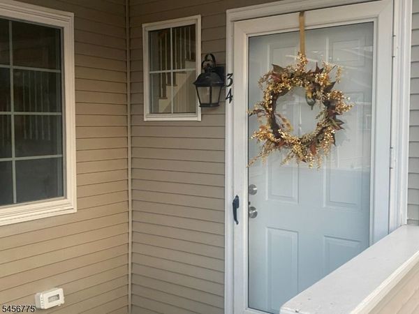 34 Ashley Court Ondo, Bedminster, NJ 07921