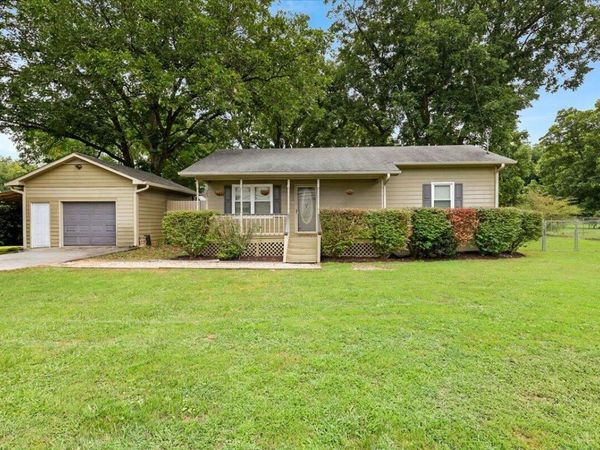 303 S Main Street, Adairsville, GA 30103