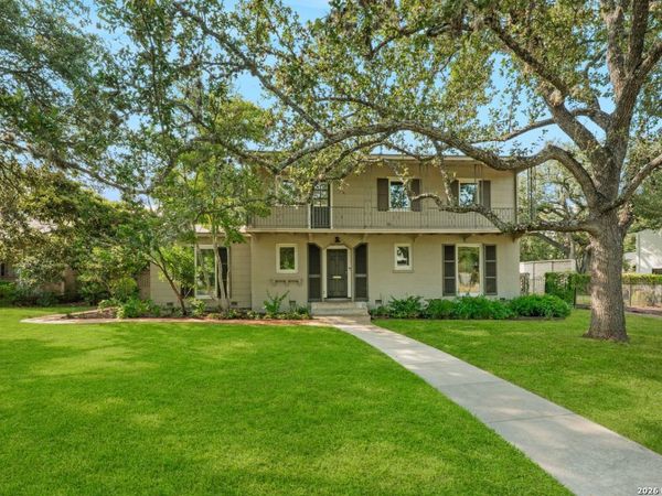 710 Wiltshire, Terrell Hills, TX 78209