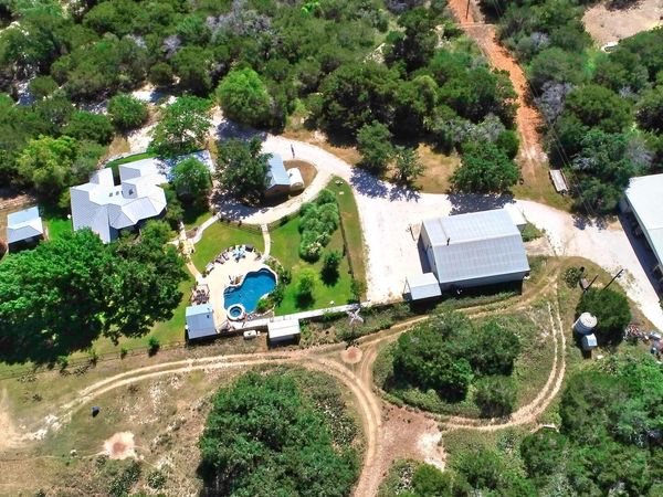 4065 N Cypress Creek Road, Comfort, TX 78013