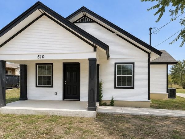 510 E Pine, Seguin, TX 78155