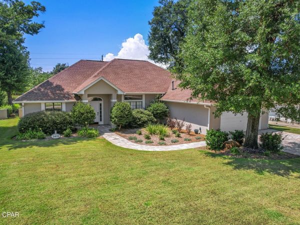 3415 Country Club Court, Lynn Haven, FL 32444