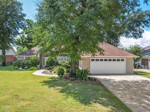 3415 Country Club Court , Lynn Haven, FL 32444
