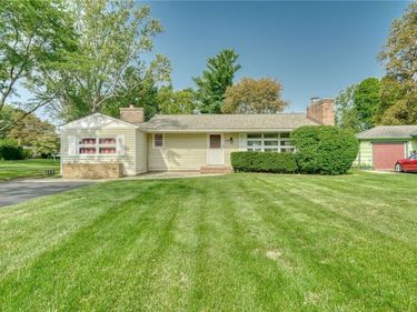 129 Brookview Drive , Rochester, NY 14617
