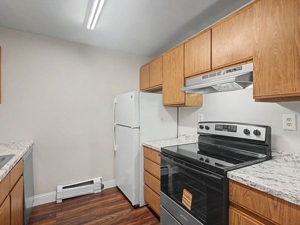 174 High St, Unit 309, Holyoke, MA 01040