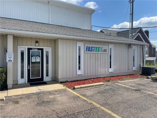 4867 fulton , Unit A, Canton, OH 44718