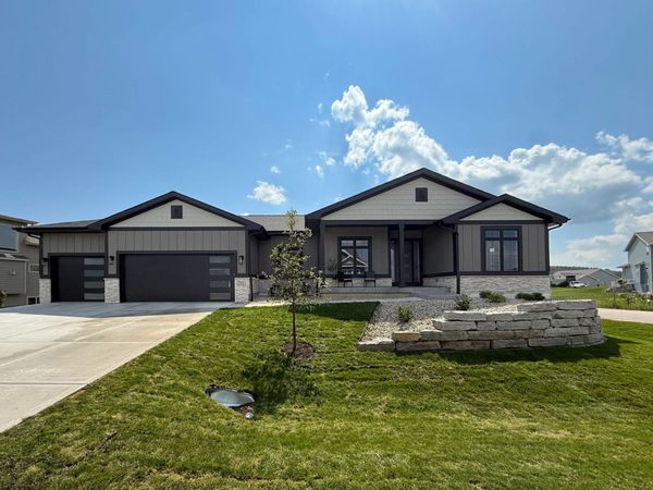 5831 Eagle Prairie Court, Waunakee, WI 53597