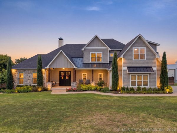 18649 E 126th Street S, Broken Arrow, OK 74011