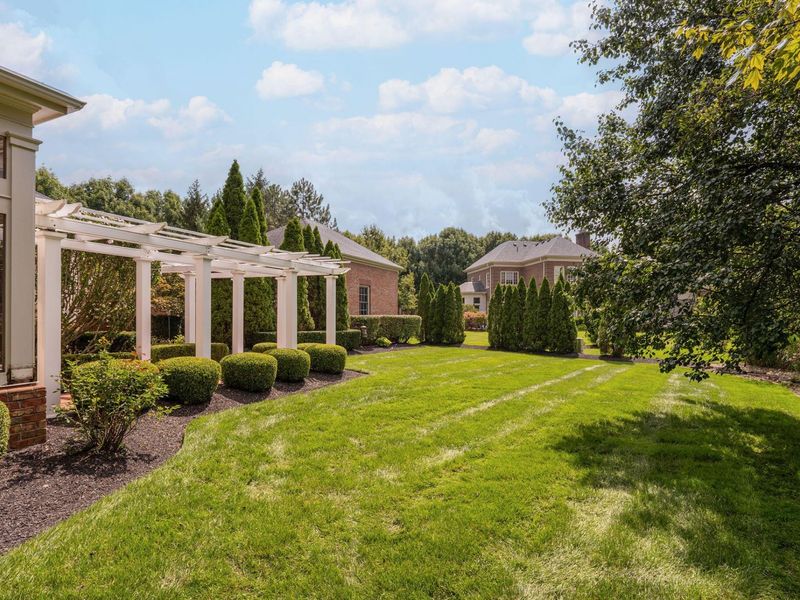 7685 Lambton Park Road , New Albany, OH 43054 Photo 92