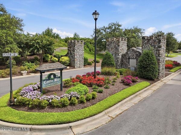 38 Castle Bay Drive, Hampstead, NC 28443