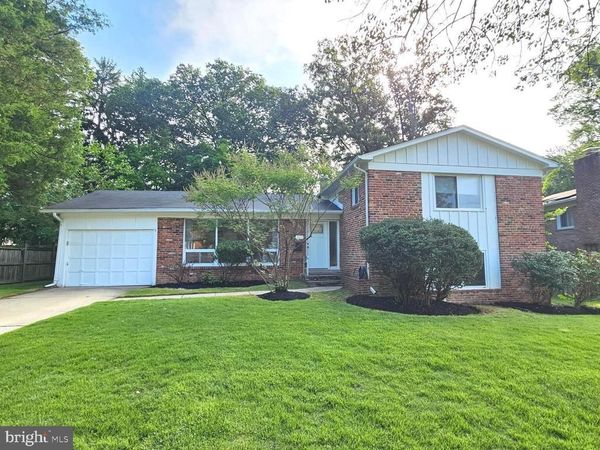 9215 BARDON ROAD, BETHESDA, MD 20814