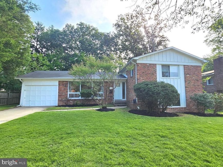 9215 Bardon Road, Bethesda, MD 20814 Main Photo