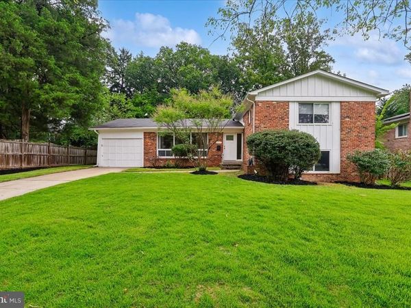 9215 BARDON ROAD, BETHESDA, MD 20814