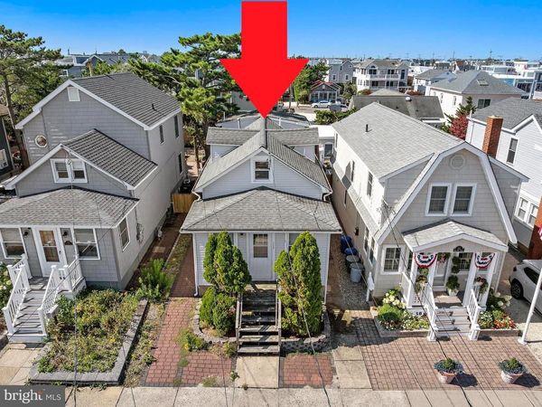 112 E 21ST STREET , SHIP BOTTOM, NJ 08008
