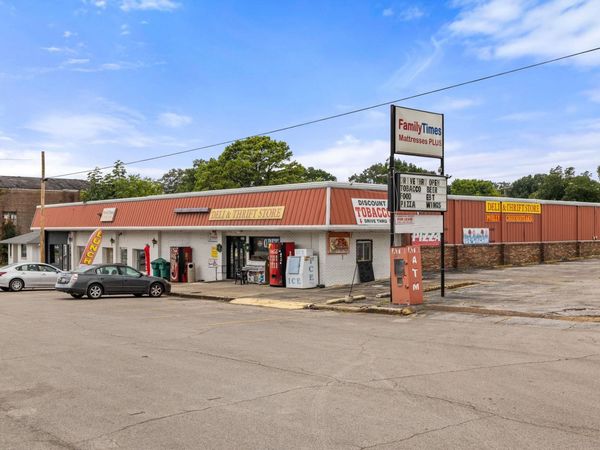 3017 Jackson Hwy, Sheffield, AL 35660