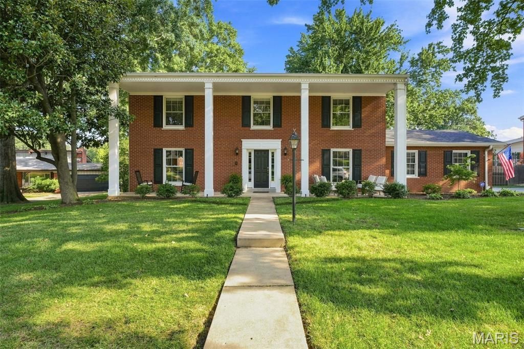 363 Medina Drive , Warson Woods, MO 63122 Main Photo