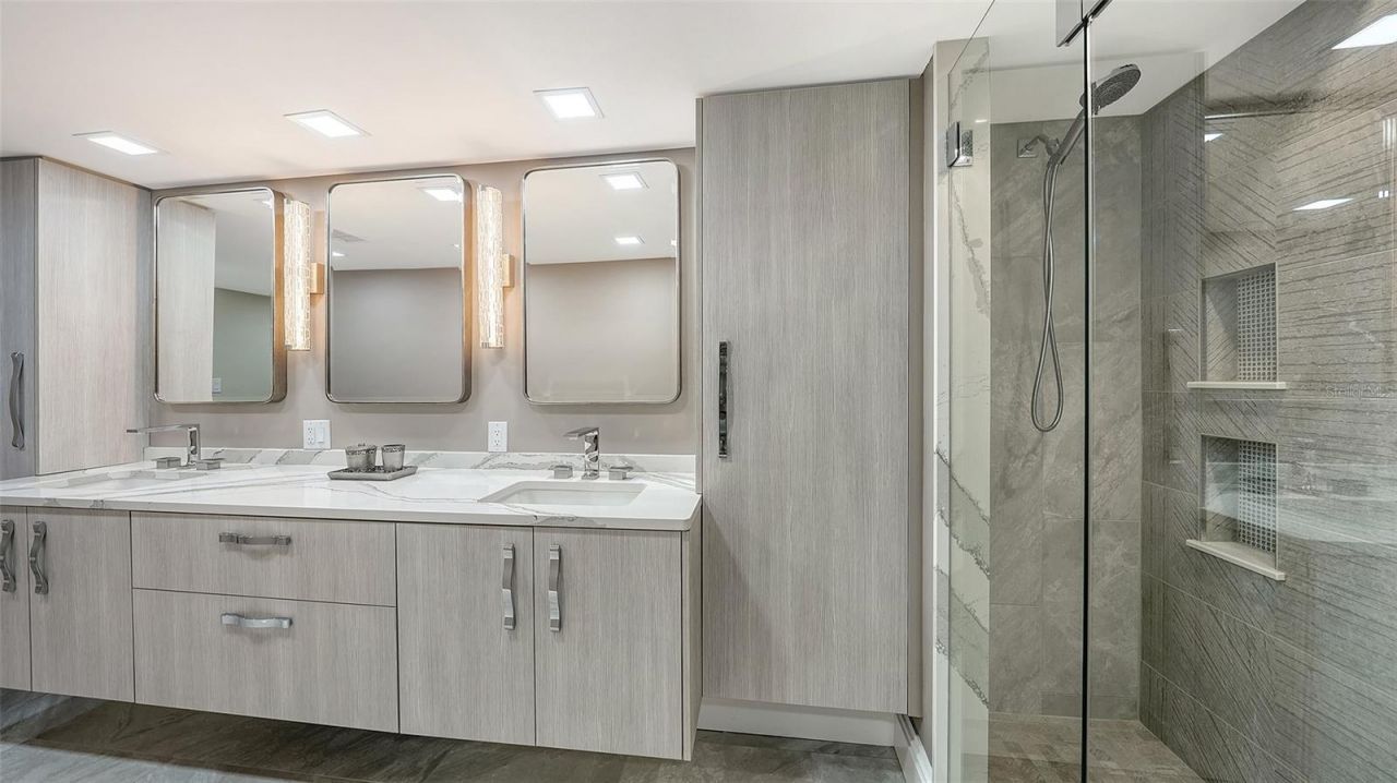 101 Sunset Drive, Unit 103, Sarasota, FL 34236 Photo
