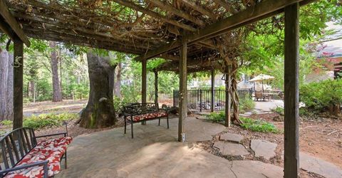 13195 Woodstock Dr, Nevada City, CA 95959 Photo