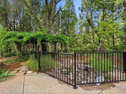13195 Woodstock Dr, Nevada City, CA 95959 Photo