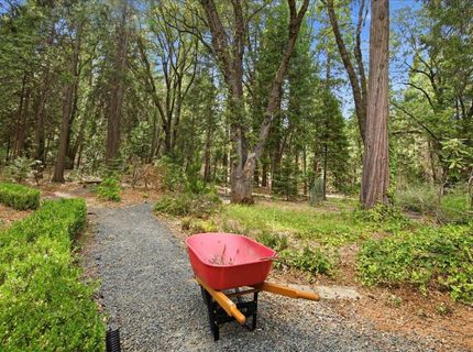 13195 Woodstock Dr, Nevada City, CA 95959 Photo