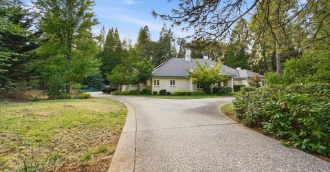 13195 Woodstock Dr, Nevada City, CA 95959 Photo