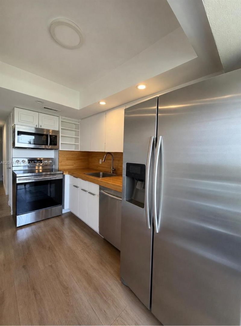 77 Crandon Blvd, Unit 5C, Key Biscayne, FL 33149 Photo