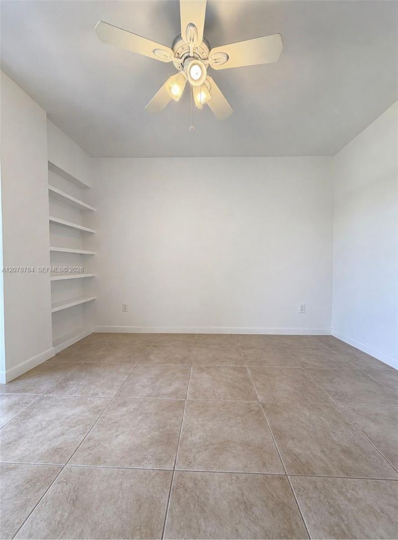 77 Crandon Blvd, Unit 5C, Key Biscayne, FL 33149 Photo