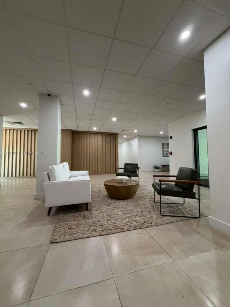77 Crandon Blvd, Unit 5C, Key Biscayne, FL 33149 Photo