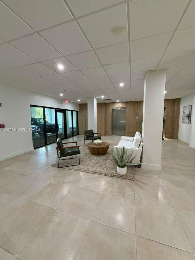 77 Crandon Blvd, Unit 5C, Key Biscayne, FL 33149 Photo