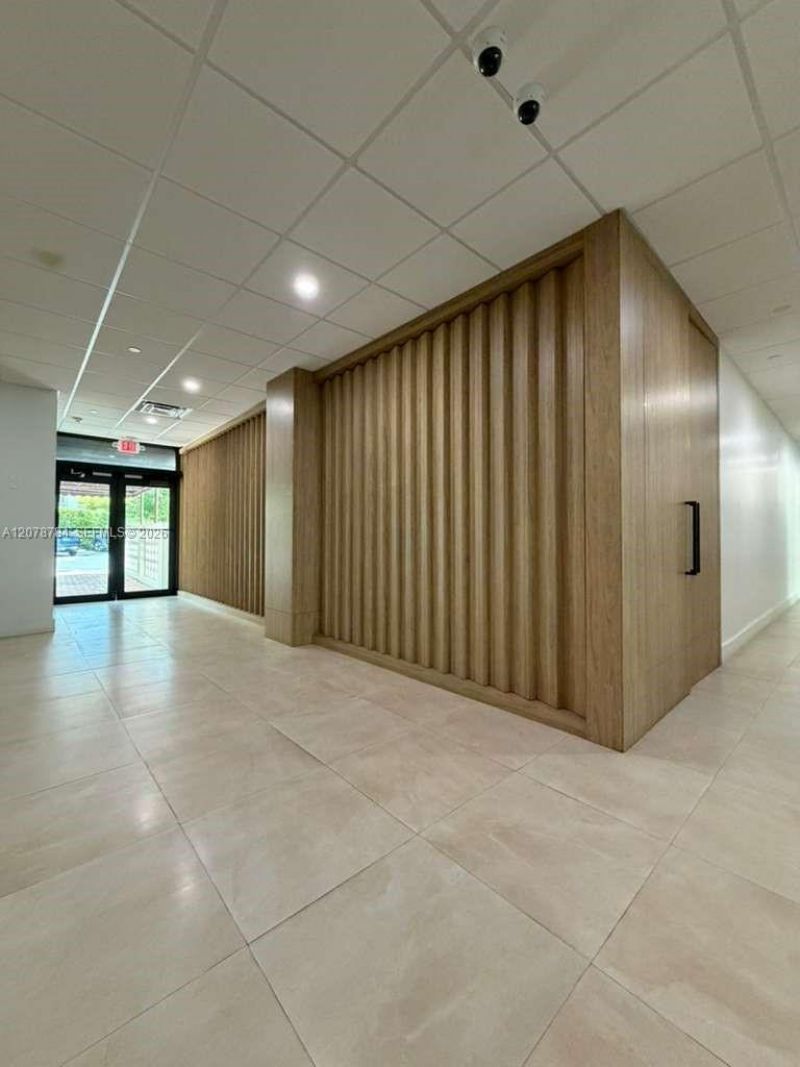 77 Crandon Blvd, Unit 5C, Key Biscayne, FL 33149 Photo